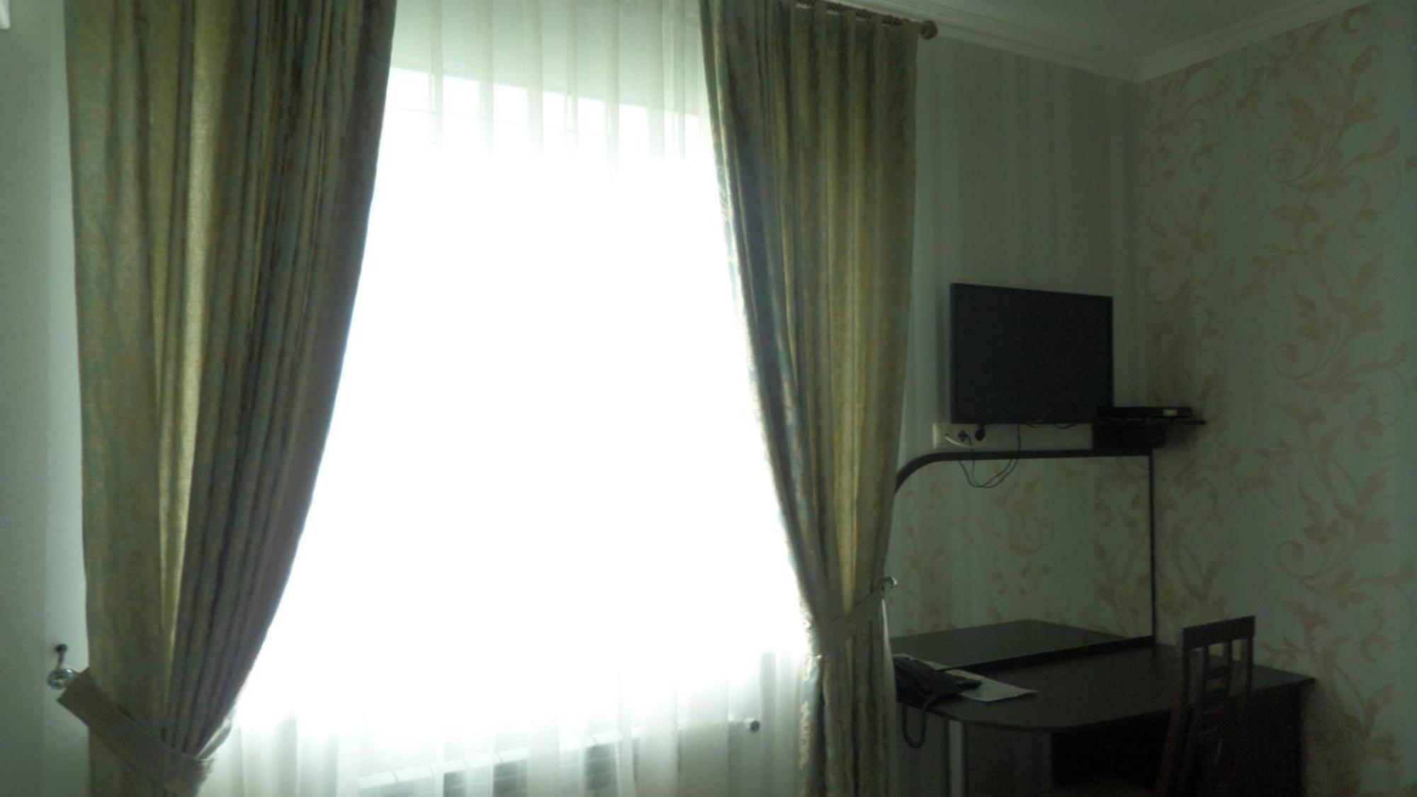 Royal Hotel Harkiv Cameră foto