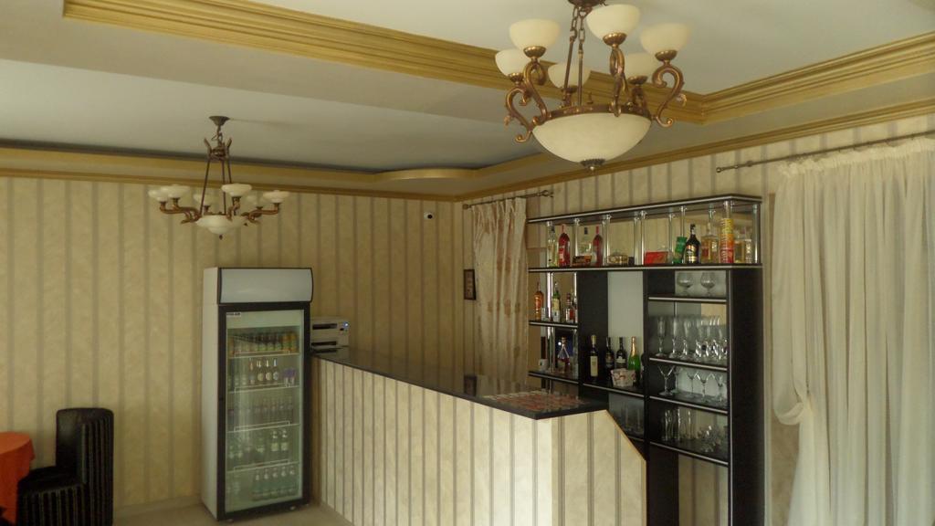 Royal Hotel Harkiv Exterior foto