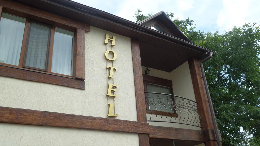 Royal Hotel Harkiv Exterior foto