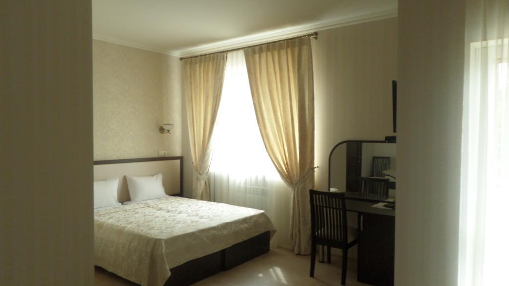 Royal Hotel Harkiv Cameră foto